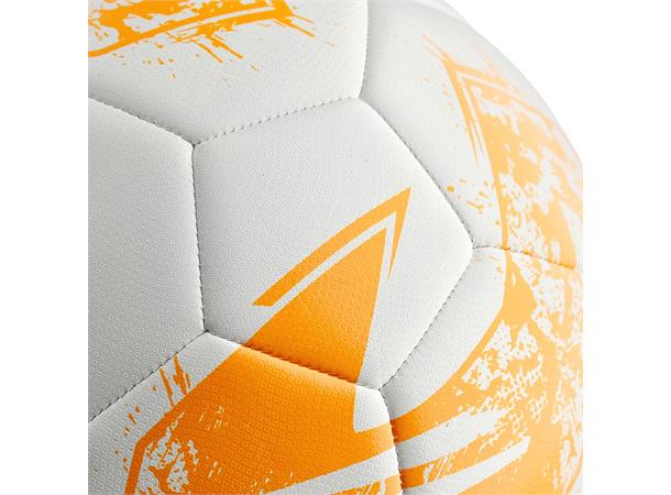 Taiga XI Training ball 4 Treningsball for harde underlag 